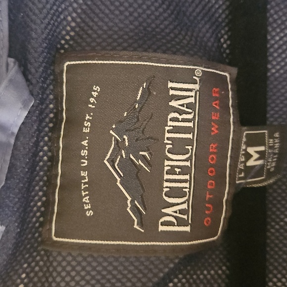 Pacific Trail Men's Light Blue Windbreaker - Picture 2 of 7